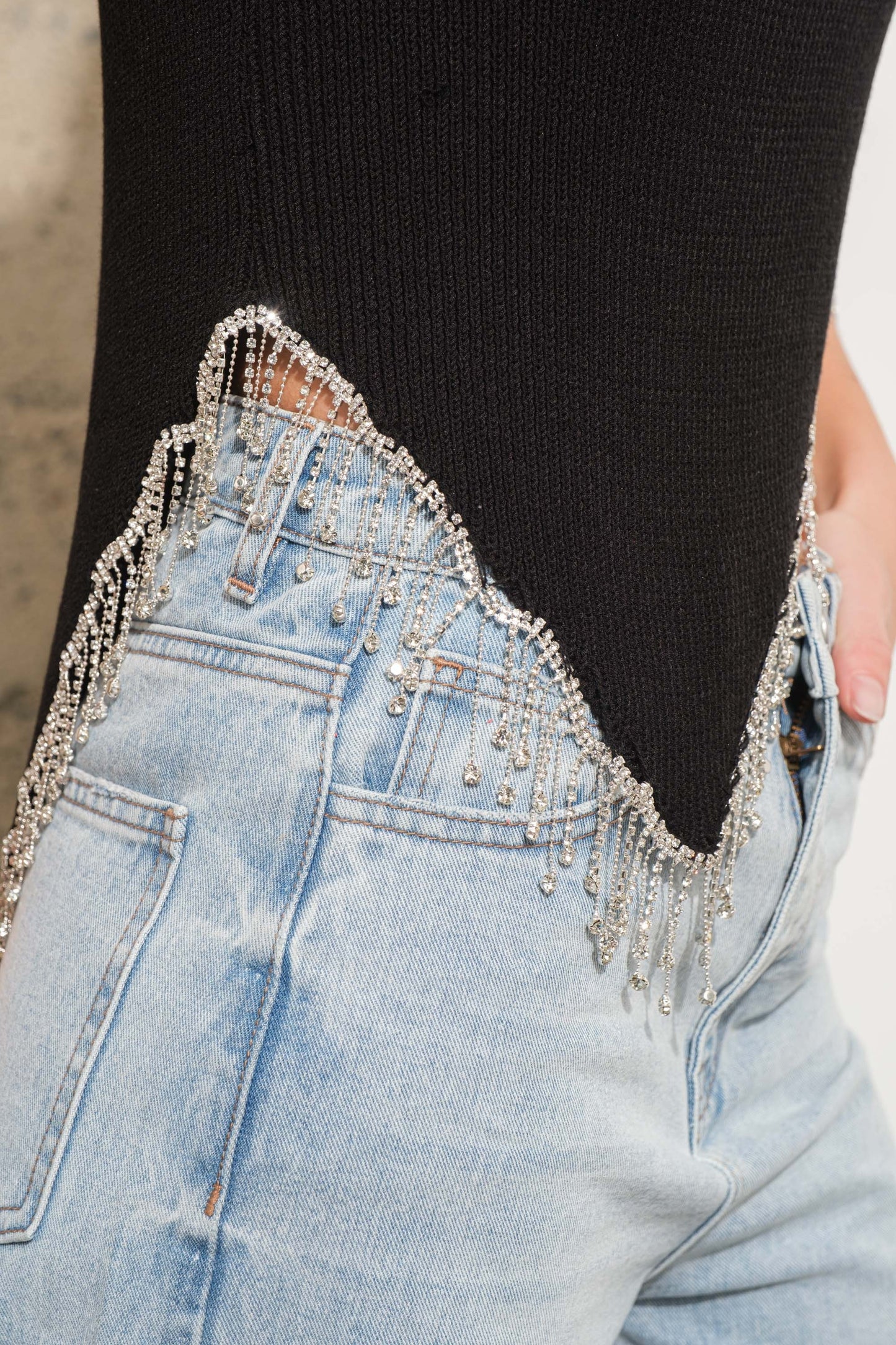 rhinestone top, festival wear, festival outfits, coachella, stagecoach, concert outfits, boho chic, hippie fashion