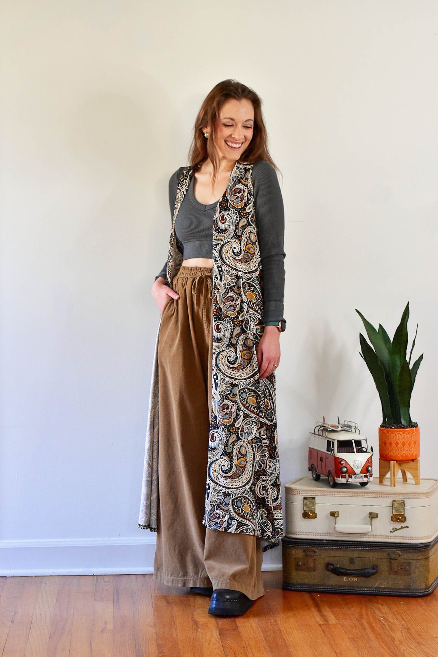 hippie, hippie style, long vest, hippie vest, boho, boho style, hippie fashion, boho fashion