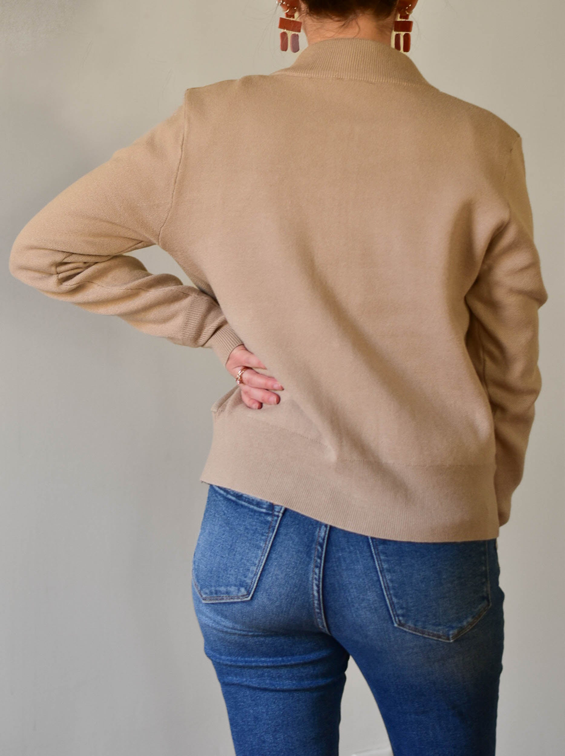 bomber jacket, sweater jacket