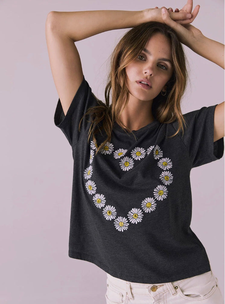 Daisy Heart Tee