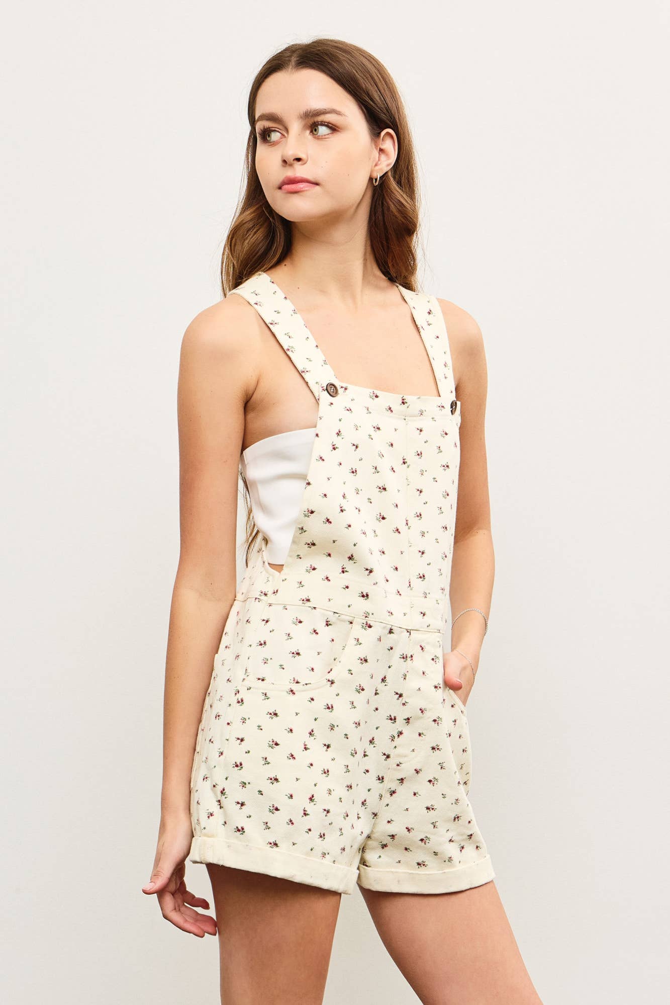 short overalls, floral overalls, cotton overalls, white overalls, picnic outfit