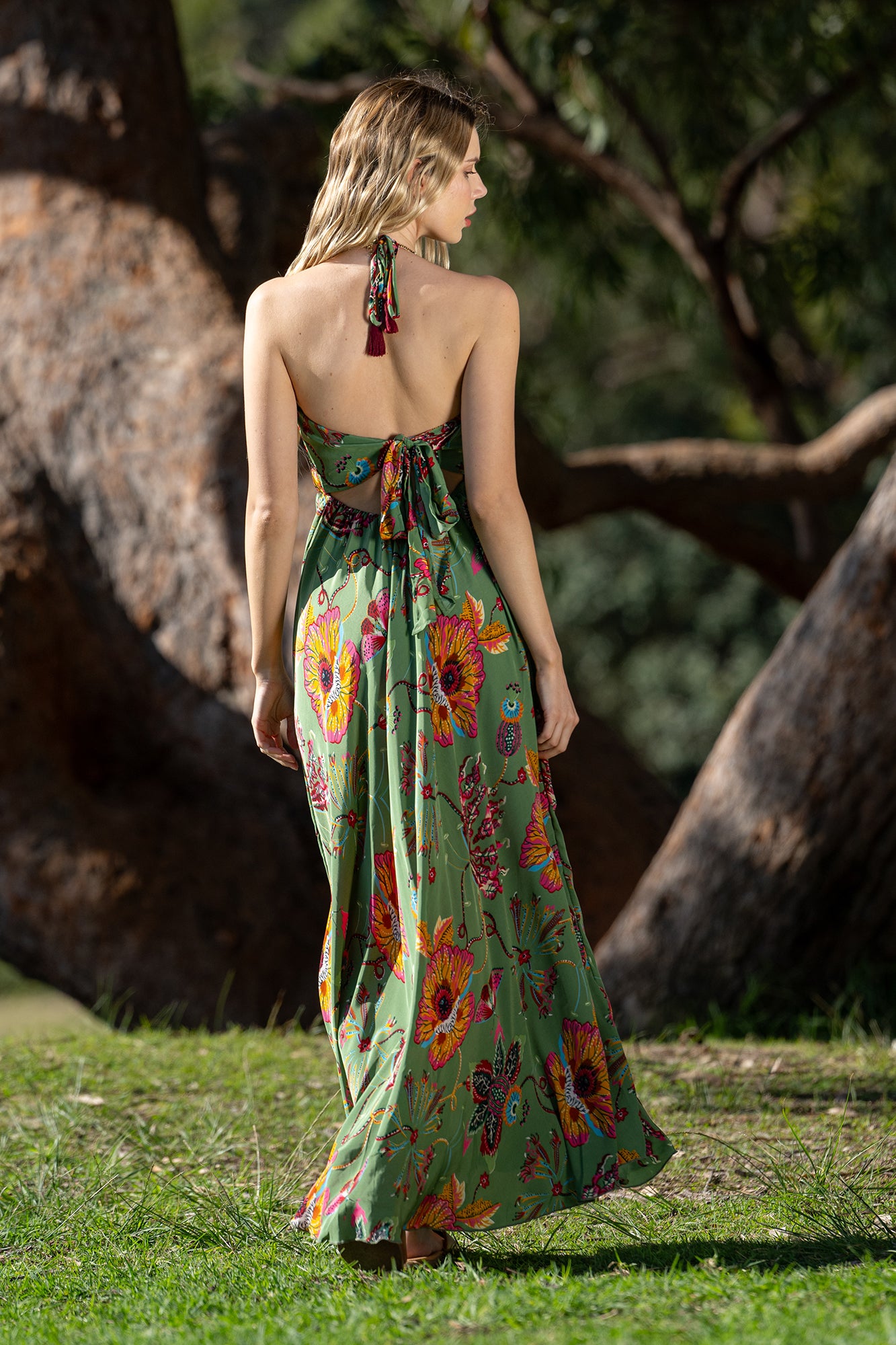 Cienna, resort wear, beach dress, summer fashion, boho chic, boho fashion, halter dress, maxi halter dress, maxidress