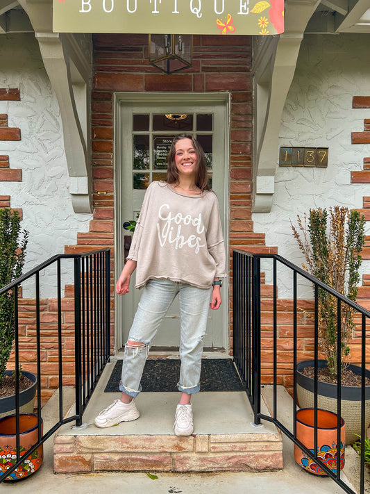 Good Vibes Retro Sweatshirt