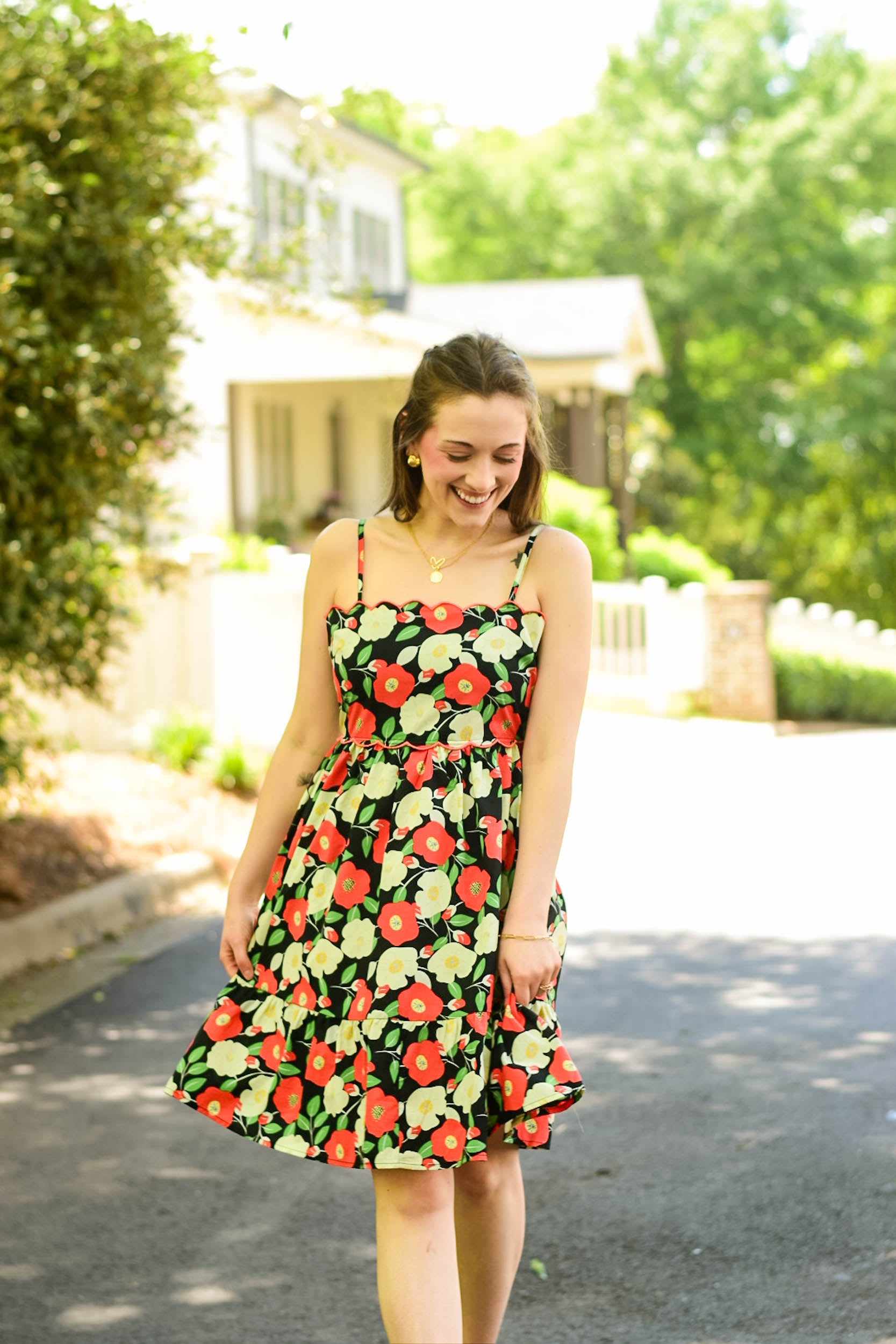 retro dress, vintage style, mini dress, short dress, tiered dress, scalloped dress, spring fashion, summer fashion, adjustable spaghetti strap dress