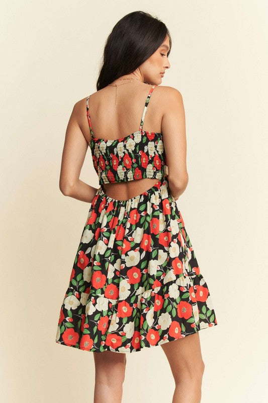 retro dress, vintage style, mini dress, short dress, tiered dress, scalloped dress, spring fashion, summer fashion, adjustable spaghetti strap dress