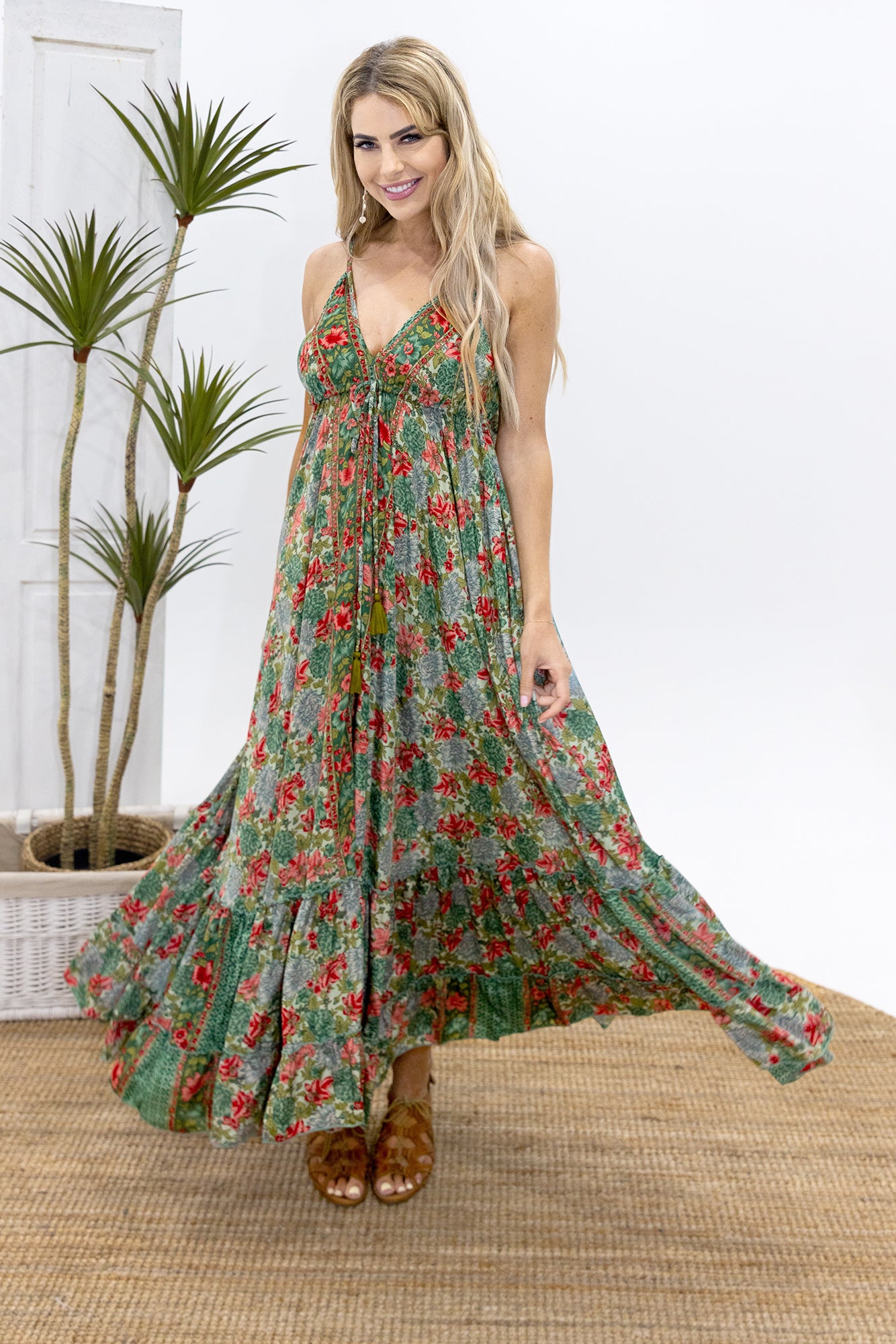 Cienna, resort wear, beach dress, summer fashion, boho chic, boho fashion, halter dress, maxi halter dress, maxidress